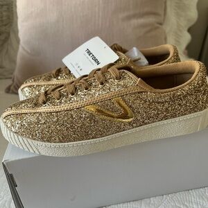 Tretorn gold glitter sneakers, size 8M, NWT
